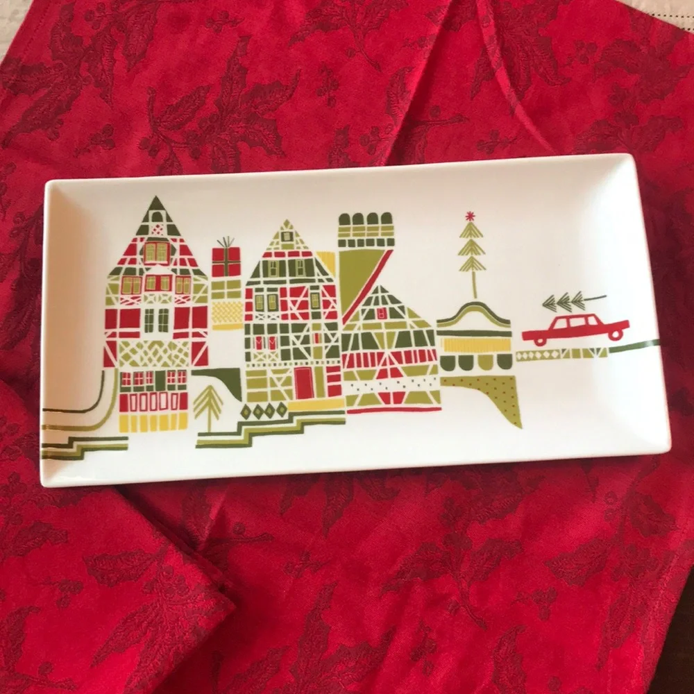 Crate & Barrel Yule Town Platter